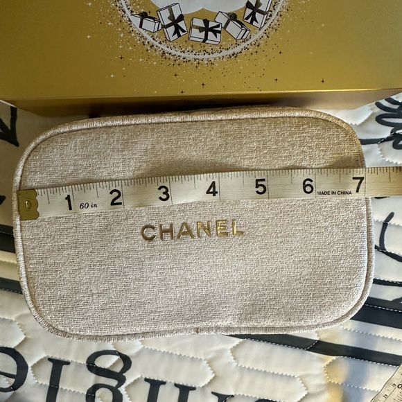 Chanel gift set - Picture 7 of 8